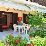 Rooms Orfanou