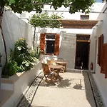 Villa Mika