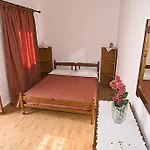 Villa Mika