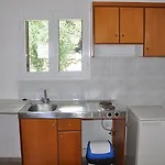 Giannis Servos Studios Apartments