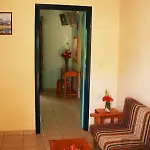 Villa Karmar Aparthotel