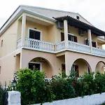 Silver Nests Apartments