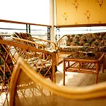 Glyfada Family Apartment