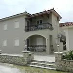 Studio Romantica
