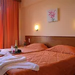 Luisa Aparthotel