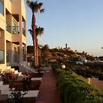 Crysalis Apartments