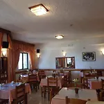 Fevro Hotel