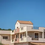 Athena\'S Holiday Home - Ideal For Large Groups, By Zantewize
