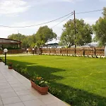 Garifalo Apartments