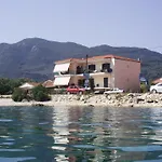 Fiona Seafront Apartments