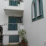 Villa Contessa Apartments \