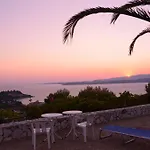 Ventura Rooms
