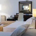 Niriides Beach Hotel