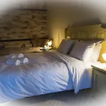 Evzin Hotel