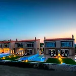 Sunny Villa