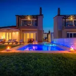 Sunny Villa