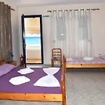 Iro Apartments