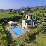 Villa Mimoza