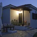 Trikeri Villas