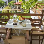 Zorbas Hotel & Apartments