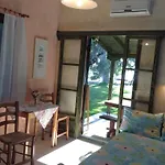 Mairi Lina Studios