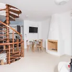 Secret Earth Villas - Santorini