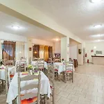 Panorama-Seaview Studios & Apartments