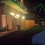 Nikolas Club