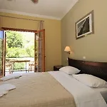 Bella Vista Hotel And Apartments