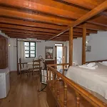 Kyklameno Studio No 1