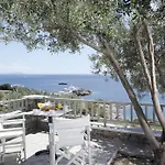 Selana Suites