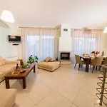 Ammos Luxury Villas - Villa III