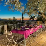 Villa Oliva, In A Serene Location & Private Pool, By Zantewize