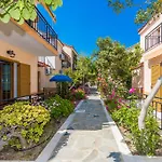Christinantzela Apartments