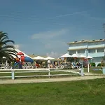 Palm Grove Complex Apartments