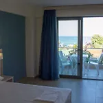 Alarzo Rooms