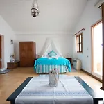 New Villa George
