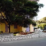The Garden\'S Studios
