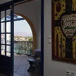 Akrotiri Hotel