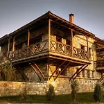 To Xilino Chorio