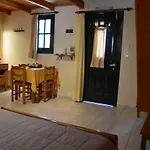 Aristotelis Apartments