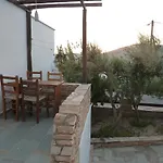 Nikos Place Ios Studios