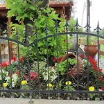 Studios Pieria