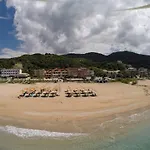 Kouros Hotel
