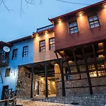 Olganos Vl Luxury Rooms & Suites