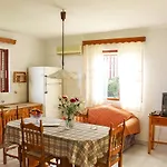 Pelagion II Sea Coral - Beachfront Holiday Home
