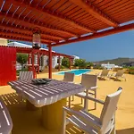Royal Seaside Cottage