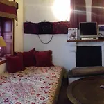 Traditional Rooms Karaouli