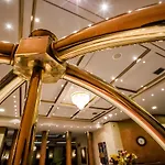 Kouros Hotel