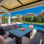 Lemon House
